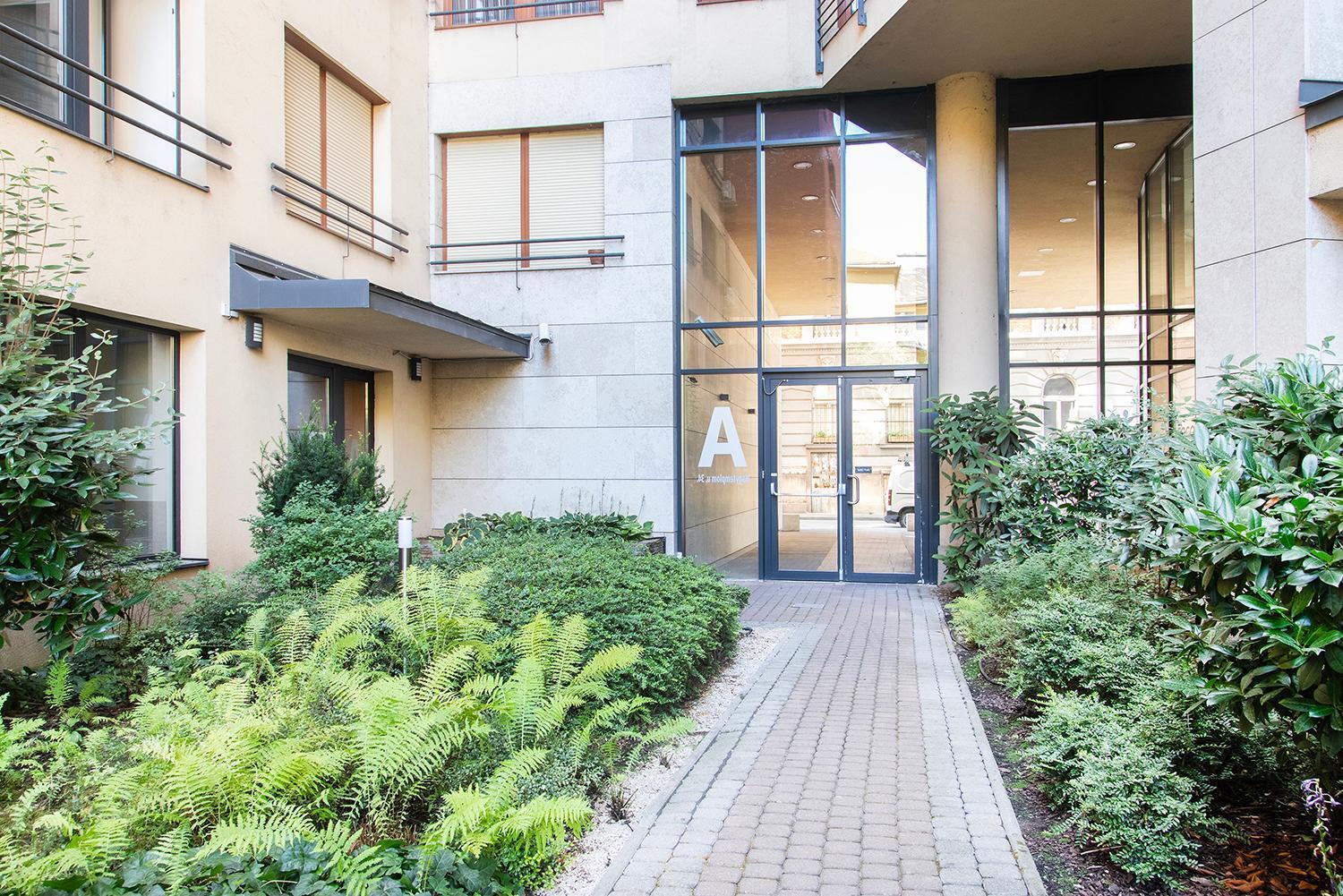 Apartment Corvin Gem2 With Parking Budapest