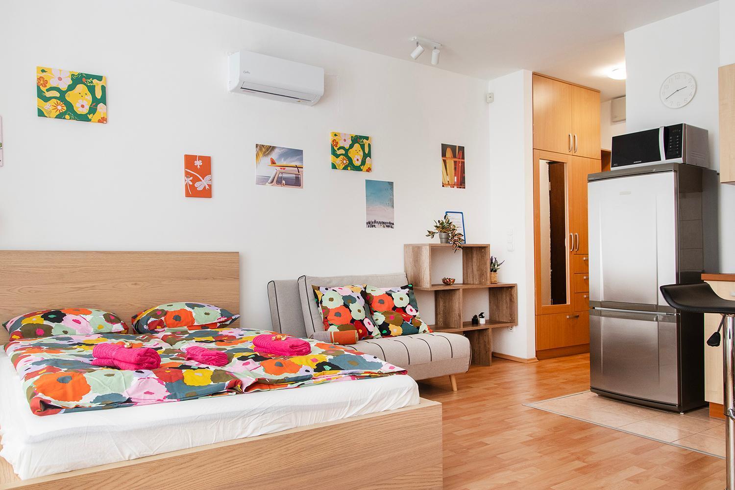 Apartment Corvin Gem2 With Parking Budapest